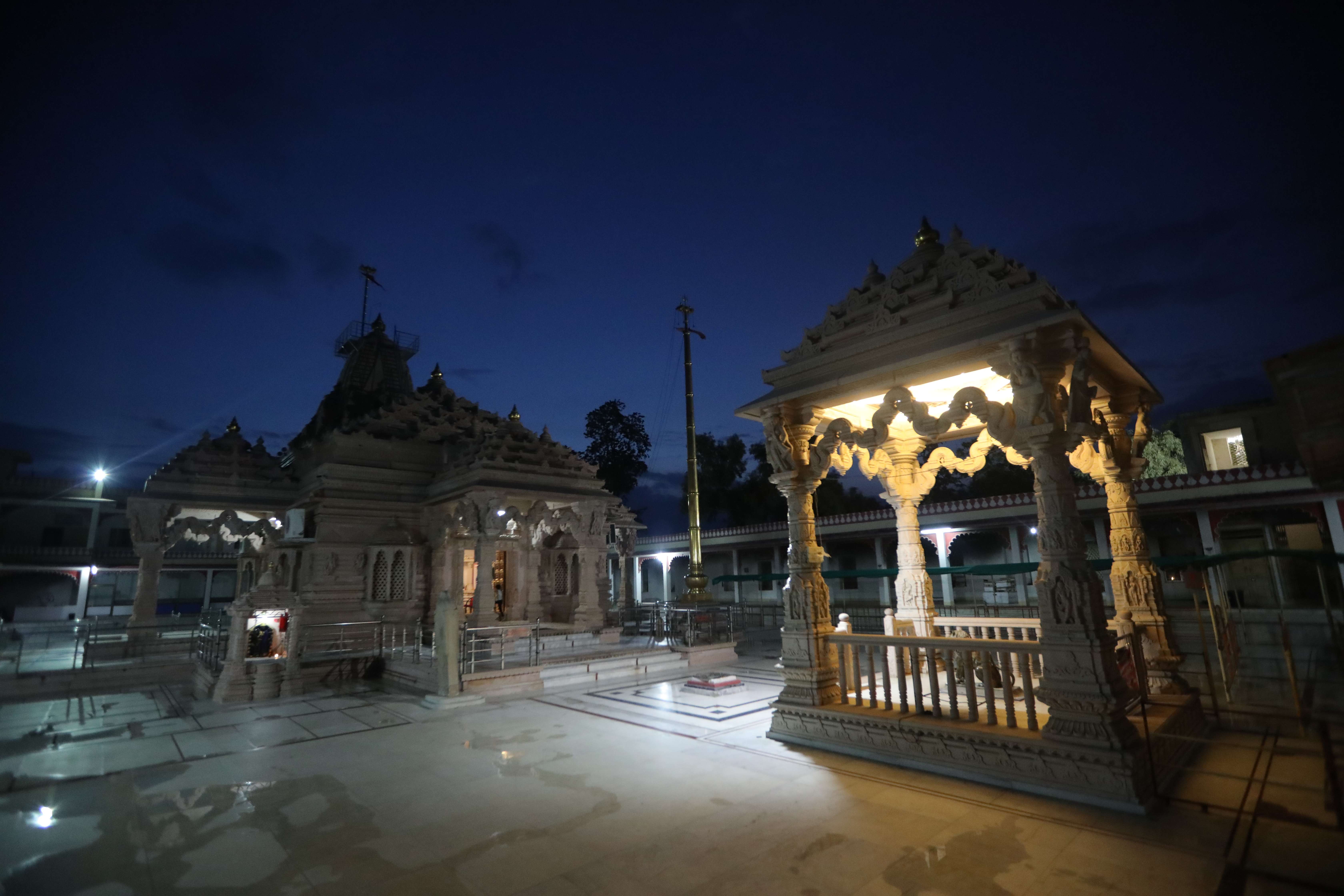 Temple Night View - Beautiful illuminated temple complex with ornate architecture
